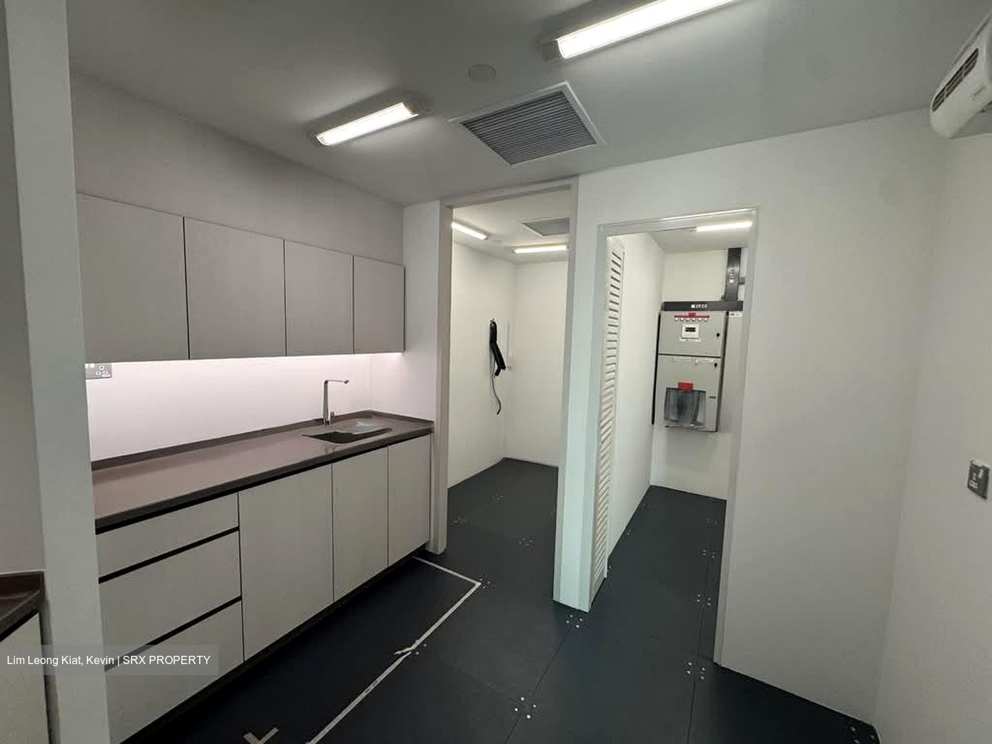 Hub Synergy Point (D2), Office #542753521